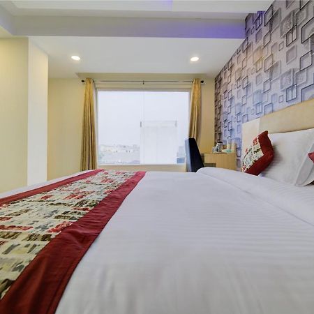 ניו דלהי Airport Hotel Daya Capitol מראה חיצוני תמונה