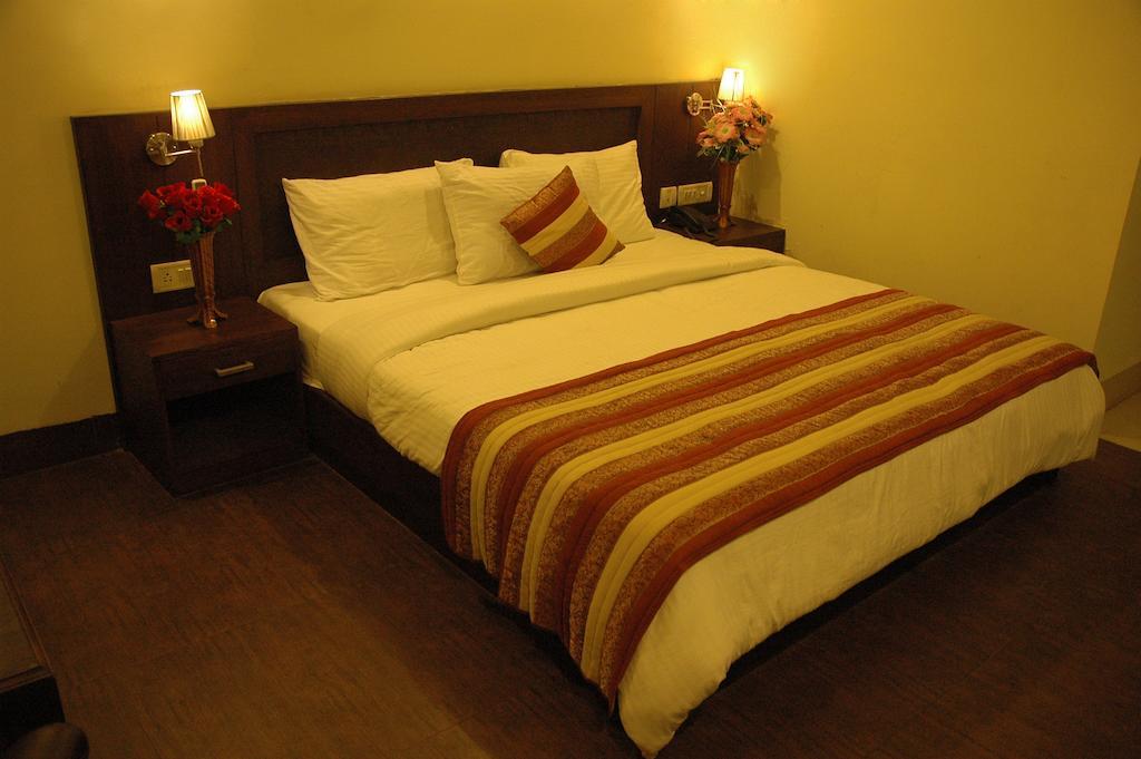 ניו דלהי Airport Hotel Daya Capitol מראה חיצוני תמונה