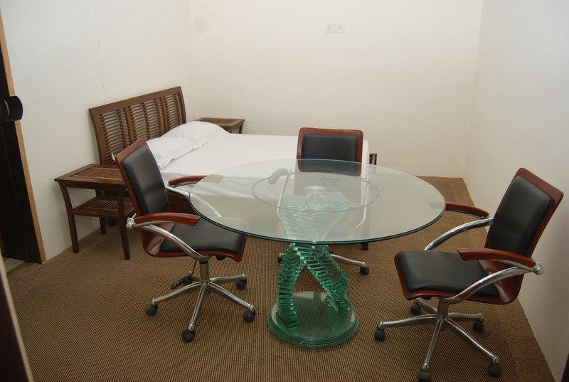 ניו דלהי Airport Hotel Daya Capitol מראה חיצוני תמונה