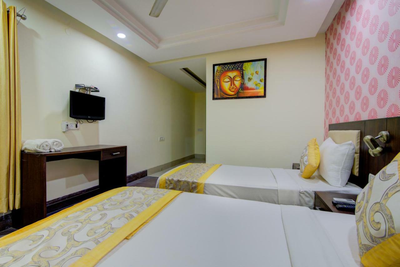 ניו דלהי Airport Hotel Daya Capitol מראה חיצוני תמונה