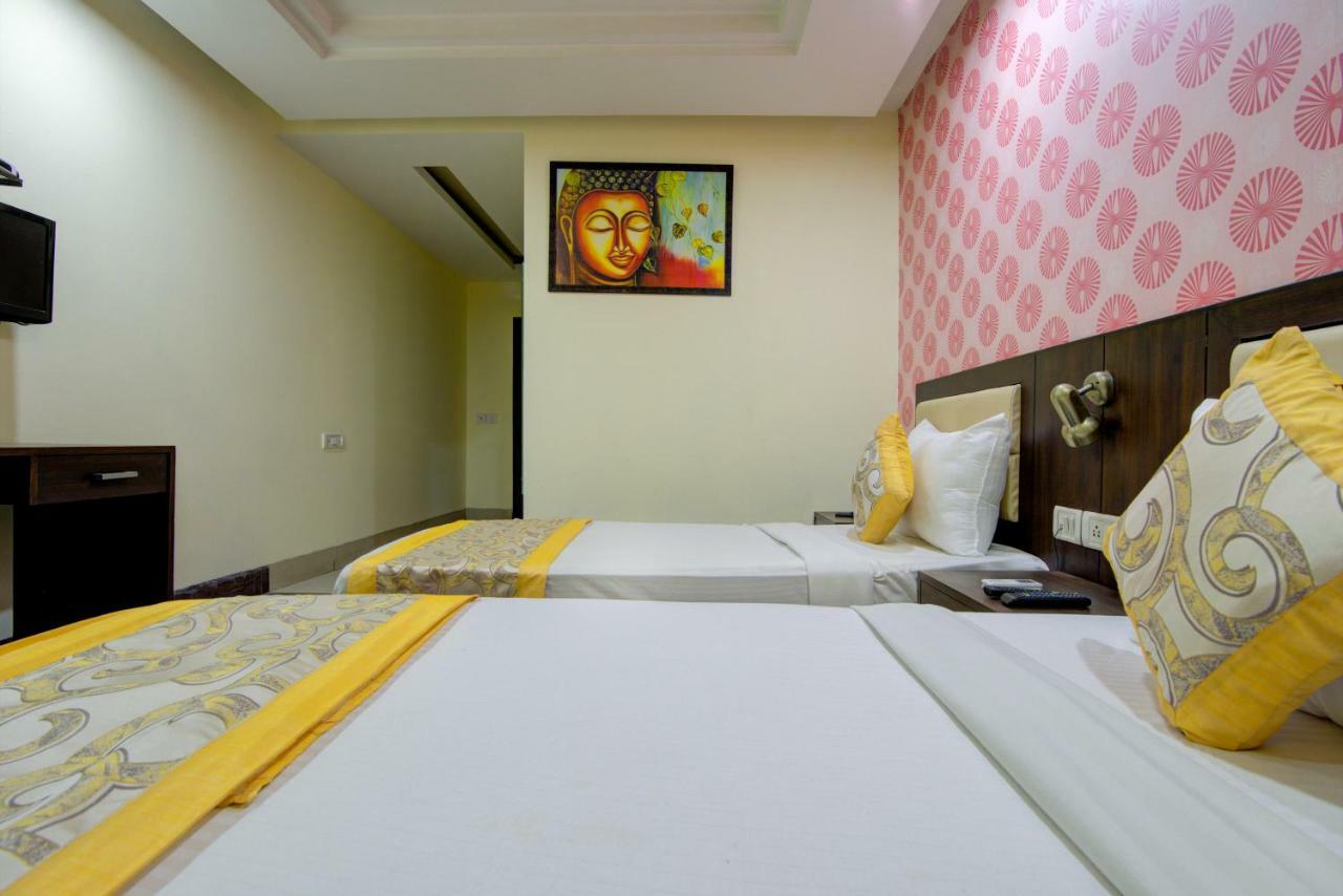 ניו דלהי Airport Hotel Daya Capitol מראה חיצוני תמונה