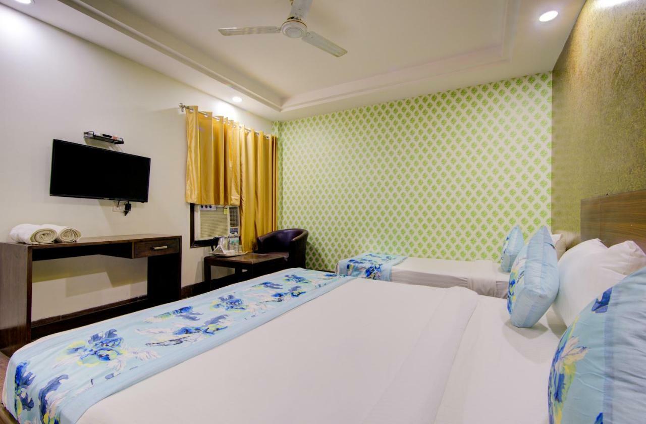 ניו דלהי Airport Hotel Daya Capitol מראה חיצוני תמונה