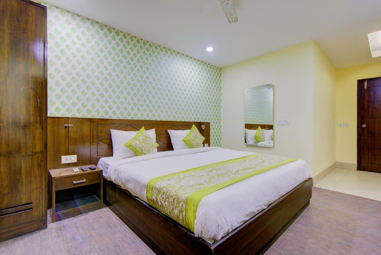 ניו דלהי Airport Hotel Daya Capitol מראה חיצוני תמונה