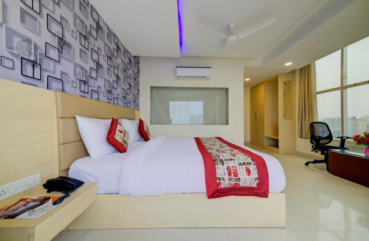 ניו דלהי Airport Hotel Daya Capitol מראה חיצוני תמונה