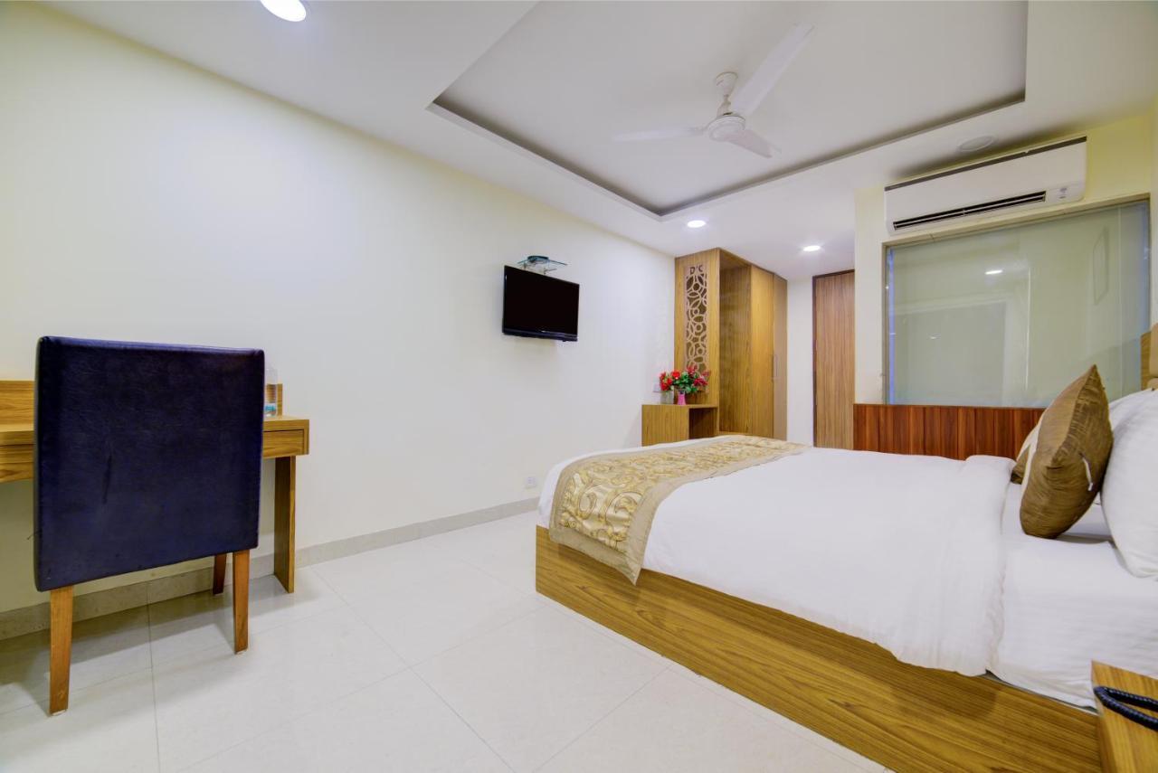 ניו דלהי Airport Hotel Daya Capitol מראה חיצוני תמונה