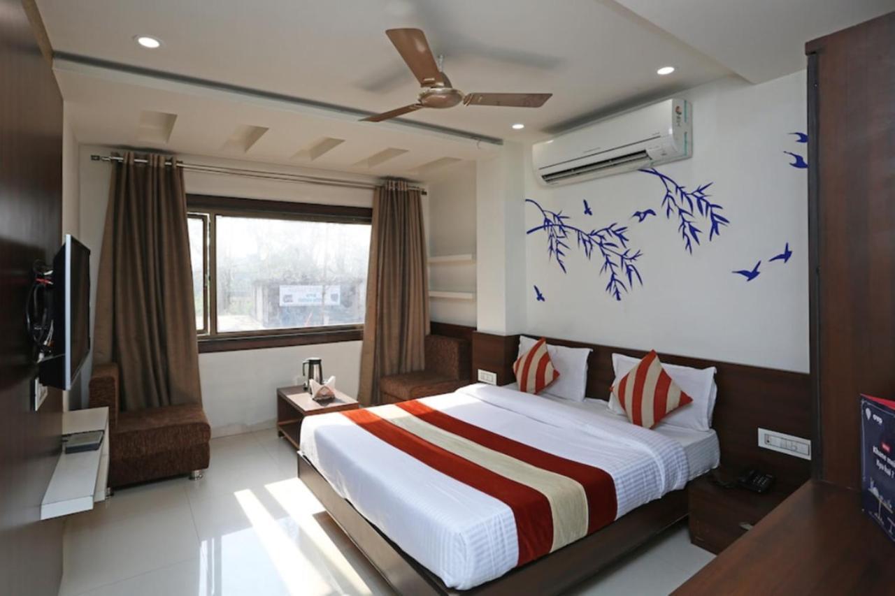 ניו דלהי Airport Hotel Daya Capitol מראה חיצוני תמונה